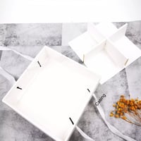 علب ورقيه مقسمه