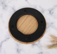 ميزان دائري خشبي