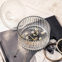 علب زجاج مقلم