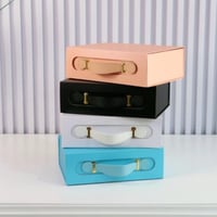 علب هدايا مقوى جلد