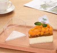 علب اكريلك مثلث