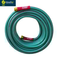 لي ماء وحدائق مع رشاش نحاسي