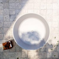 بانيو ديكور ابيض مقاس VERCO 150X150 cm