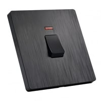 مفتاح مكيف 45 امبير بيانو أسود 7*7