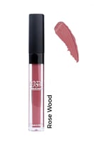 نورة بو عوض احمر شفاه سائل مطفي