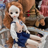 دمية الموضة والأزياء