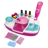 مانيكير مع جهاز