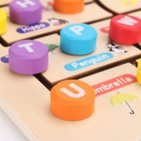 متاهة الحروف الخشبية