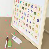 سبورة تعليمية خشبية