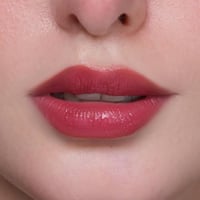 لوكا مرطب شفاه فوق البنفسجي الناعم 01