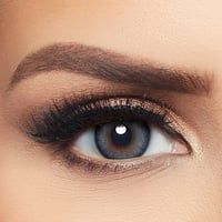 ليالا عدسات لاصقة سكاي بلو .