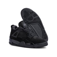 حذاء رياضة اسود بتصميم مميز