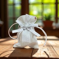 مجموعة 12 قطعة من أكياس انيقة باللون الابيض لتنسيق...