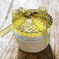 مجموعة (12) من علب توزيعات انيقة بتصميم دائري بالل...