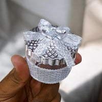 مجموعة (12) من علب توزيعات انيقة بتصميم دائري بالل...