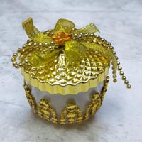 مجموعة (12) من علب توزيعات انيقة بتصميم دائري بالل...