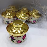 مجموعة من 12 قطعة من قدور التوزيعات بغطاء ذهبي بال...
