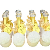 مجموعة 12 قطعه من توزيعات عطور بديل الجادور بالتنس...