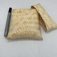 مجموعة من 12 قطعة من الشنط الخوص لتجهيز توزيعات ال...