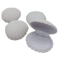 مجموعة 12 علب توزيعات على شكل صدفه مخمل لون ابيض