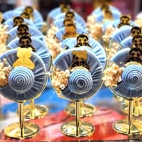 توزيعات مرايات بقاعدة ذهبية (12 قطعة) منسقه بالتنس...