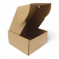 مجموعة (12) من علب كرتون للشحن والتغليف مصممة بشكل...