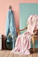 لحاف خفيف (شال) Levi وردي