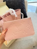 شنطة لويس فيتون Neverfull