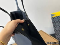 شنطة توري بورش ( متوفرة بحجمين )