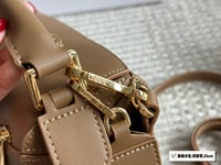 شنطة لويفي بزل Puzzle (متوفرة بحجمين)