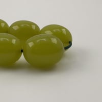 سبحة إحترافية بلون العنب وطربزونتين فضة عيار 1000