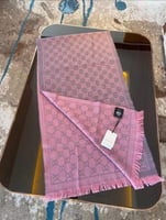 Pink / Lilac