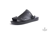 P3 حذاء شرقي من تاسومة 9772D -24005 / Black