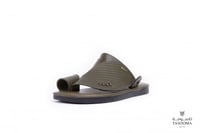 P حذاء شرقي من تاسومة-نعل مرن / 05089