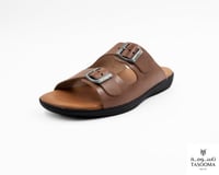 حذاء من TASOOMA