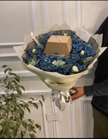 باقة بلو كيك ورد أزرق تصميم مميز