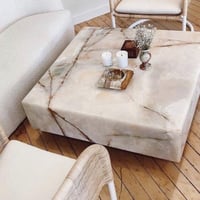 طاولة رخام أونكس بيج معرق