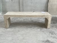 طاولة تلفزيون ترافنتينو