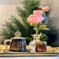 مبخرة بتصميم كوب مع غطاء أسود/ذهبي 14x11x14.5سم