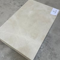 طاولة بوكس من الرخام البيج التركي