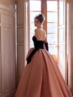 فستان فيونكة وردي