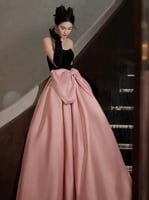 فستان فيونكة وردي