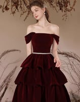 فستان مخمل طبقات