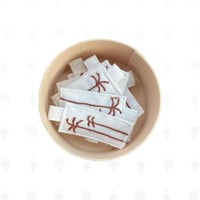 تعليقة النخلة المطرزة