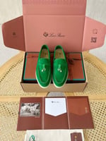 (أخضر زمردي - Emerald Green)