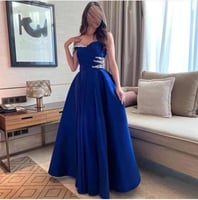 افستان ازرق طويل مطرز بكرستال