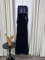 فستان سهرة مخمل نطرير يدوي