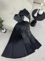 فستان سهرة بذيل طويل