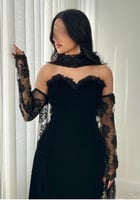 فستان سهره ناعم بأكمام شفافه