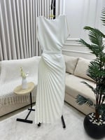 فستان سهره ناعم بكسرات بلونين